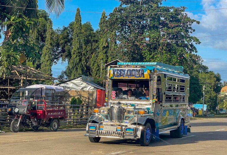Bus vs Van vs Jeepney Choosing Based on Time Not Speed
