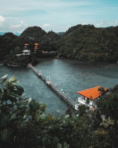 Negros Occidental vs Negros Oriental for Expats: Which Side Fits You
