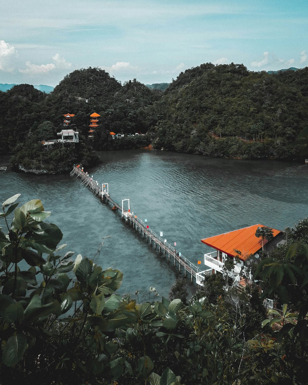 Negros Occidental vs Negros Oriental for Expats: Which Side Fits You